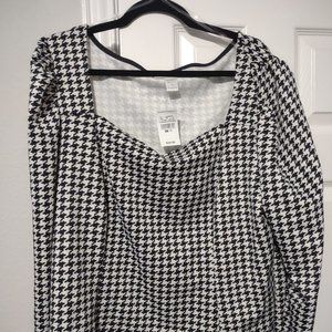 Houndstooth long sleeve blouse